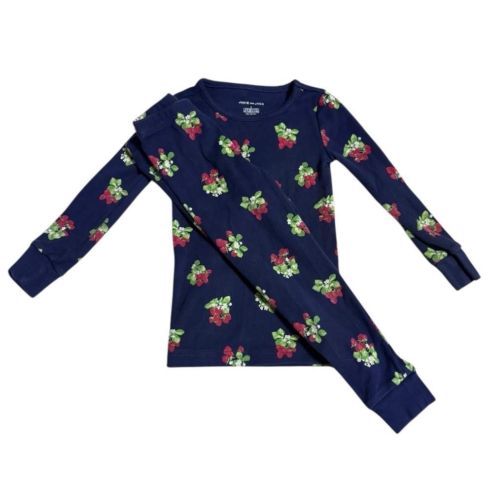 Janie and Jack Girls 3Pajama Set Long Sleeve blue with strawberries